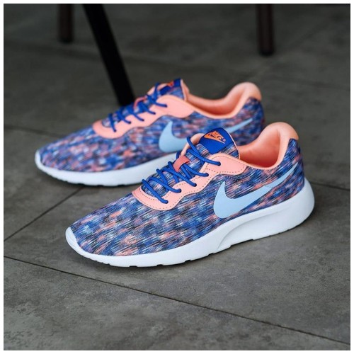 Nike Tanjun SE Blue Peach